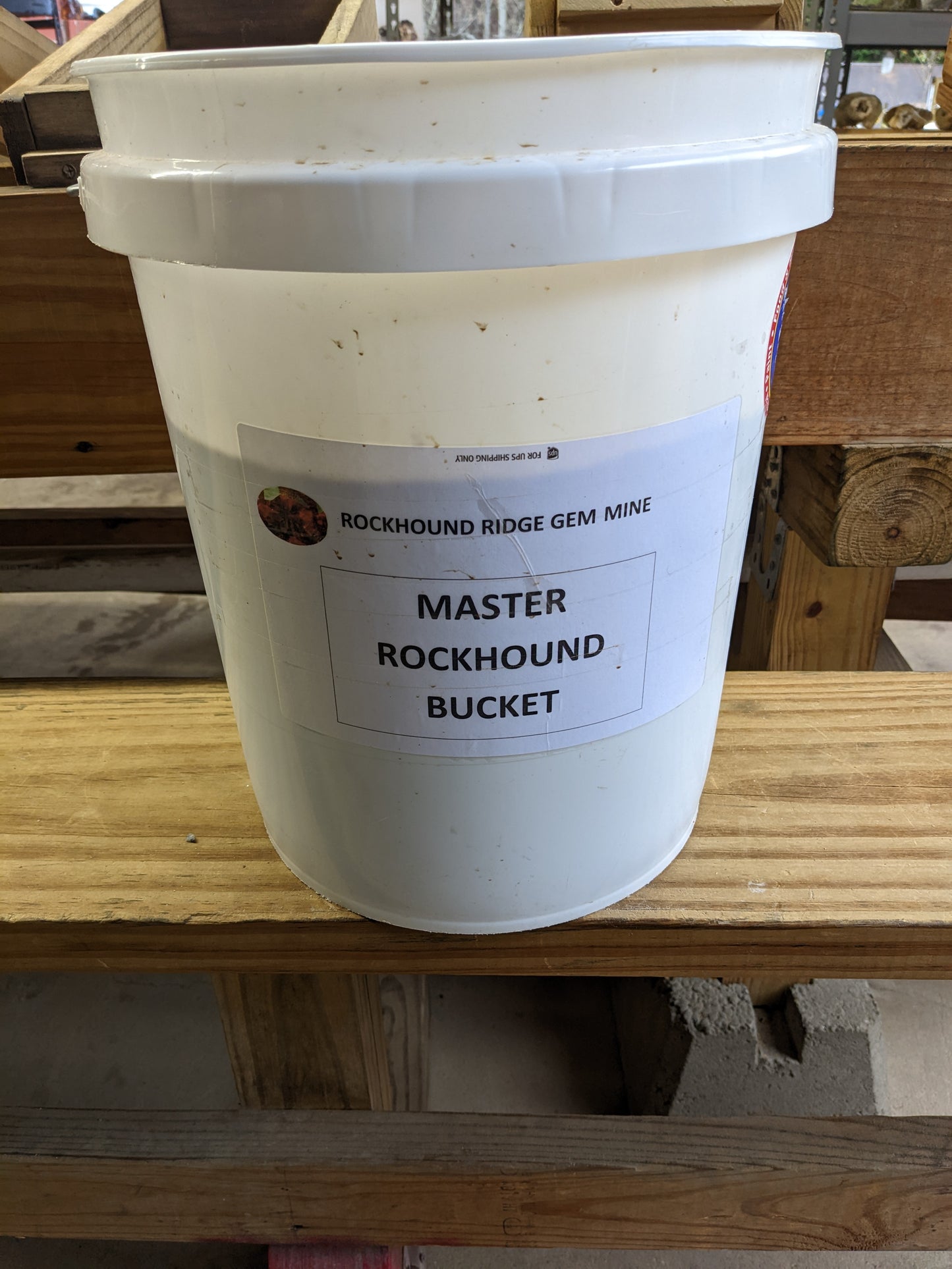 Master Rockhound Bucket